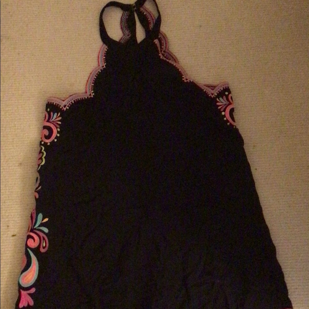 Cute Lily Pulitzer dress with embroidered bottom!